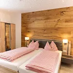 Seestüberl Doppelzimmer Mit Balkon Pensión Haigermoos