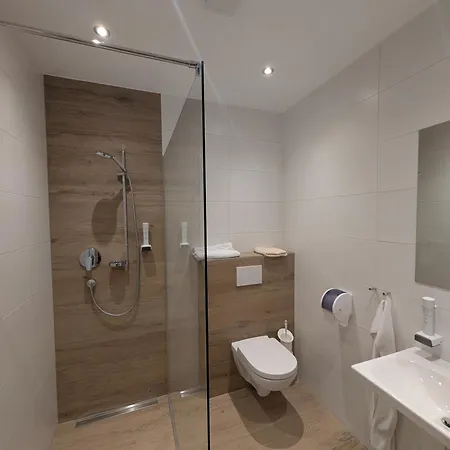 Seestueberl Doppelzimmer Mit Balkon ゲストハウス *