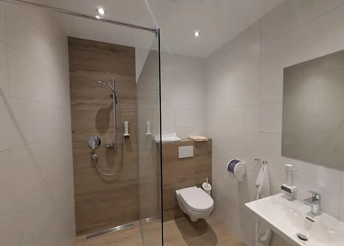 Seestueberl Doppelzimmer Mit Balkon بيت ضيافة *